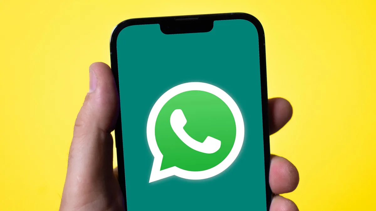 WhatsApp: A connection that connects the world, changing the way we communicate.